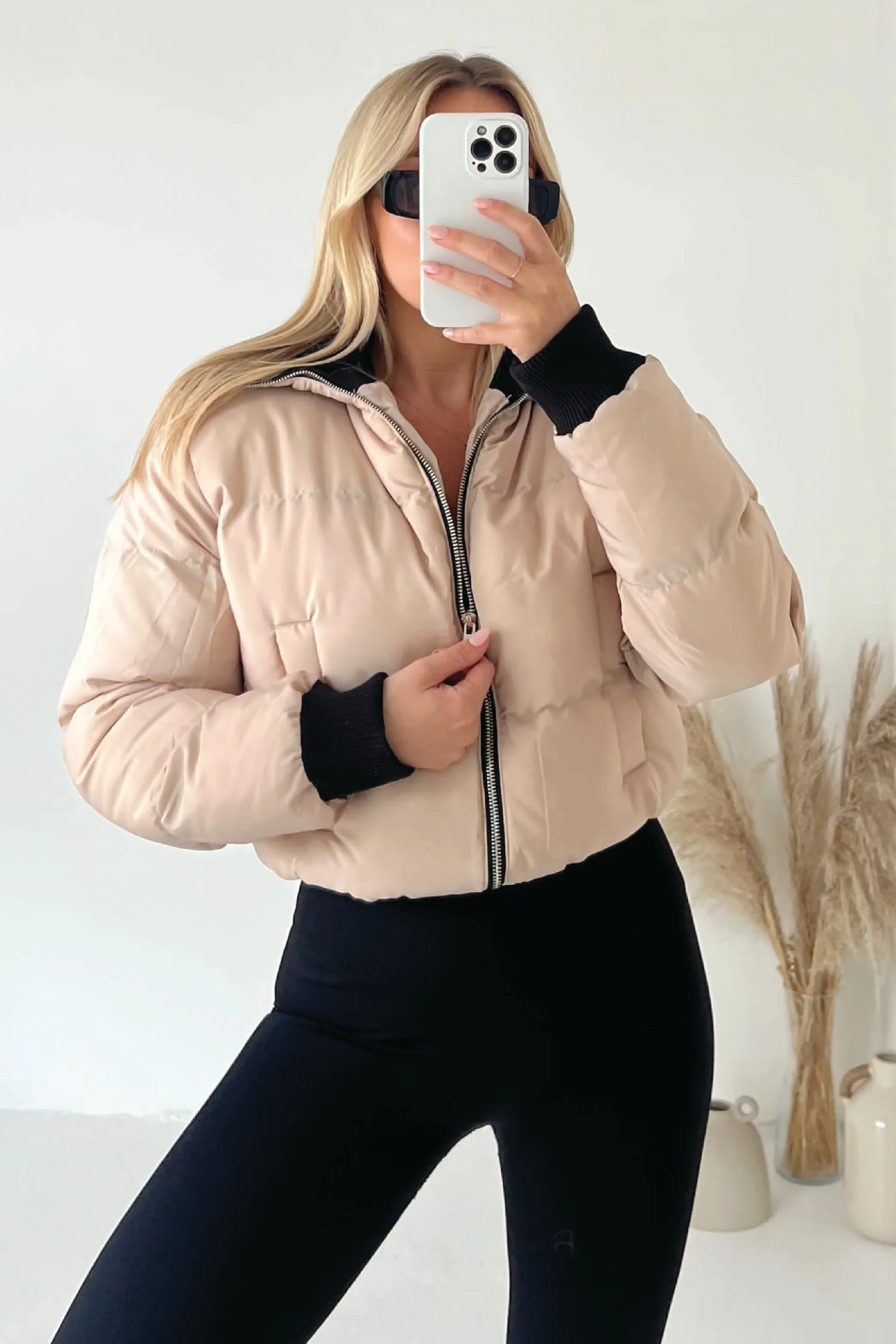 Kelsey beige cropped puffer