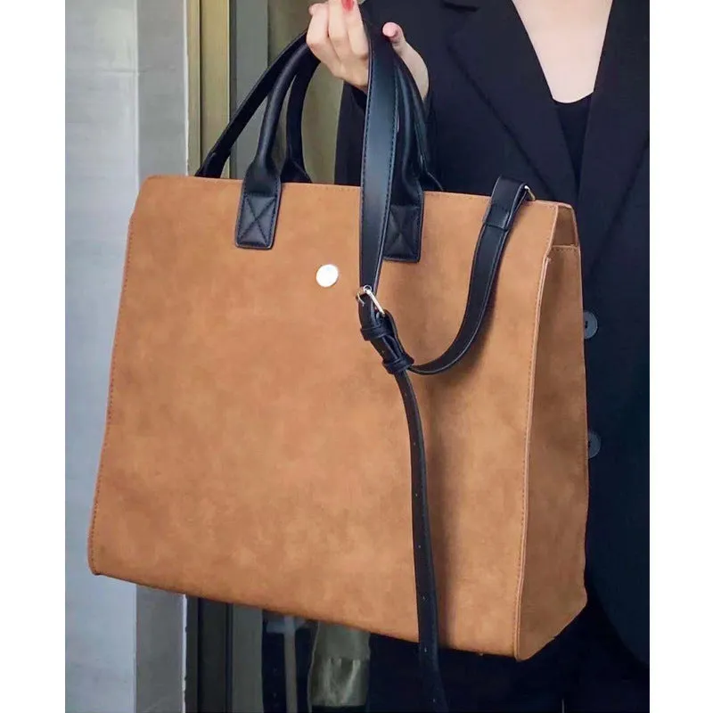 Large Capacity Tote Bag for Women - PU Leather, Zipper Closure, Dry Clean, Casual Shoulder Handbag, Business Computer Bag, Versatile Autumn Winter Style, No Oil Edges, No Accessories Included