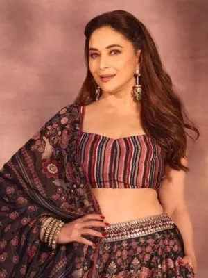 Madhuri Dixit In Silver Ethnic Two Tone Bangle